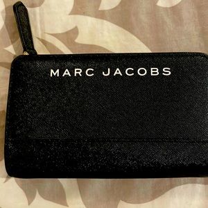 Marc jacobs wallet